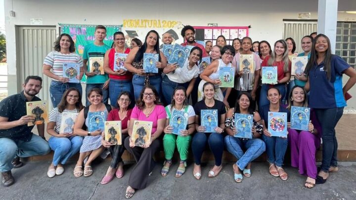 Professores de Inhumas-GO recebem capacitação da coleção Afroletramento, material que atende a  Lei 10.639/03 e que torna obrigatório o ensino das histórias, culturas afro-brasileira e africana em todas as escolas do Brasil.